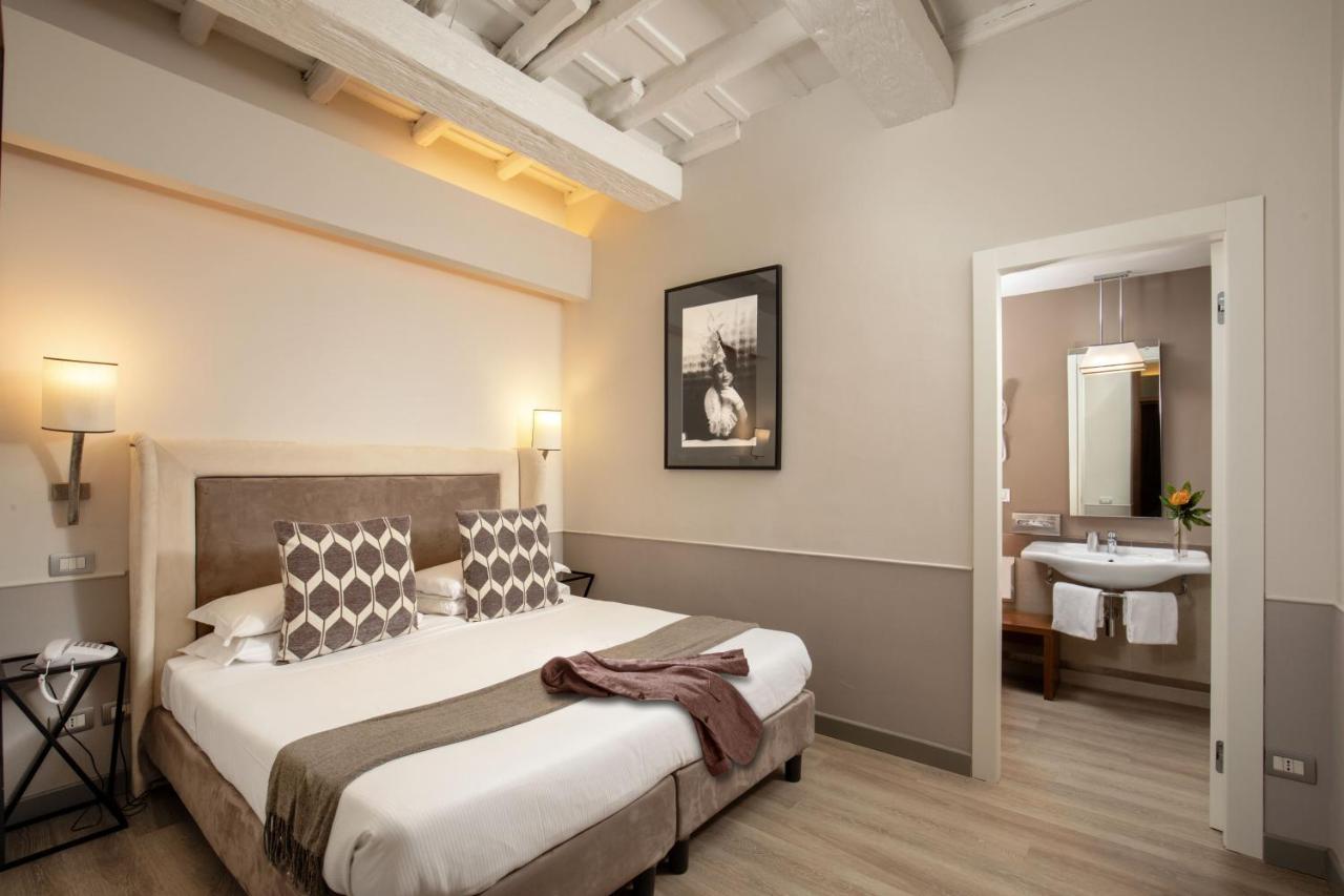 Condotti Palace Рим Екстериор снимка