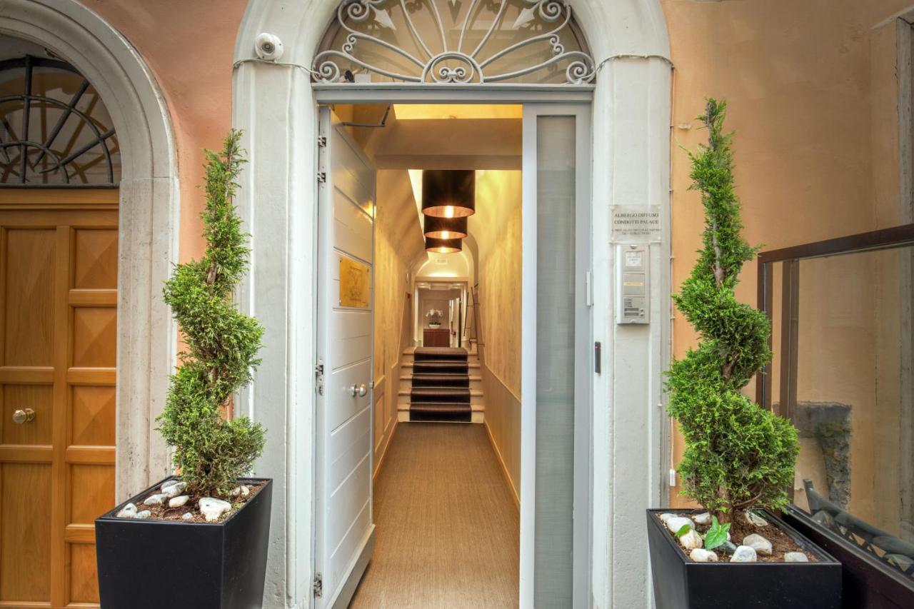 Condotti Palace Рим Екстериор снимка